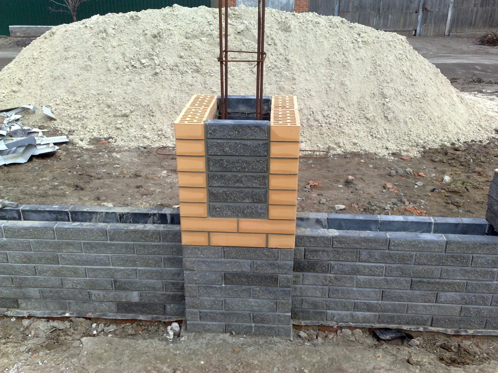 garden fence posts