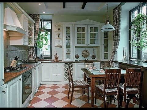 Кухня в частном доме, еще и с двумя окнами