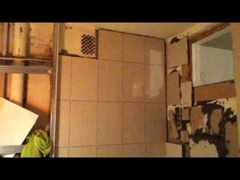 ремонт в маленькой ванной/туалете 4 кв. м. со встроенным унитазом