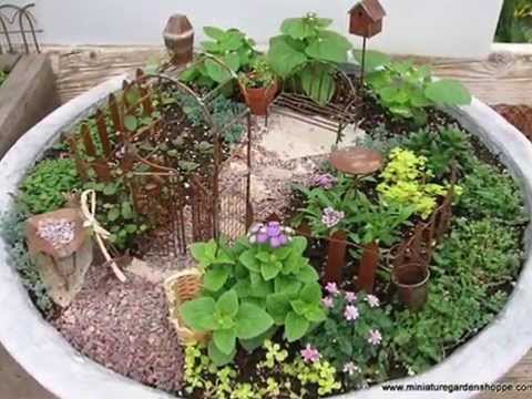 Прекрасный декор для дачи - мини сад