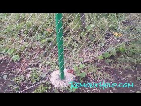 Как установить забор из сетки Рабица? RemontHelp.com    Chain-link fencing.
