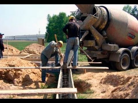 Первый этап строительства дома ЗАКЛАДКА ФУНДАМЕНТА